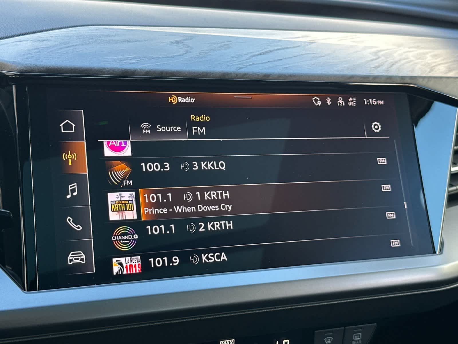 Thumbnail: 2023 Audi Q4 e-tron - 18