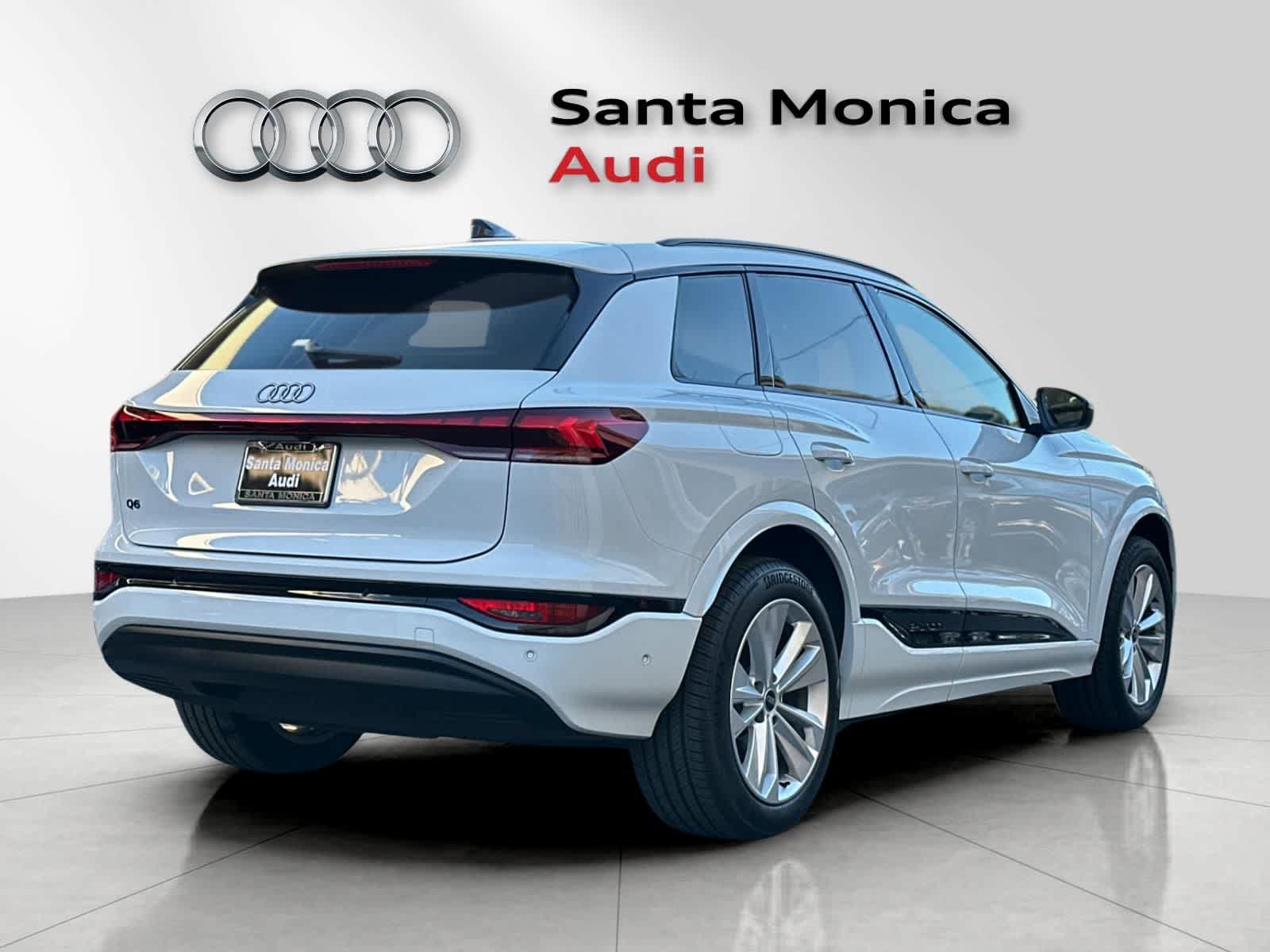 Thumbnail: 2025 Audi Q6 e-tron - 2