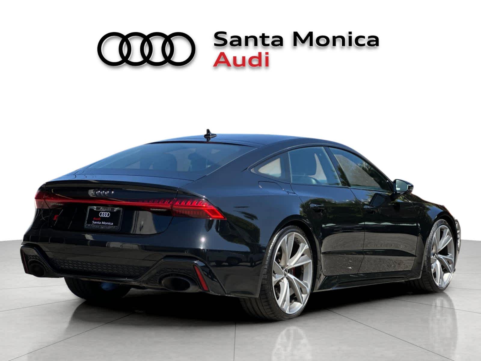 Thumbnail: 2022 Audi RS 7 - 2