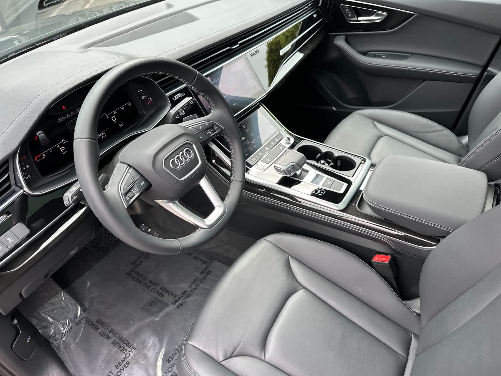 Thumbnail: 2025 Audi Q7 - 11