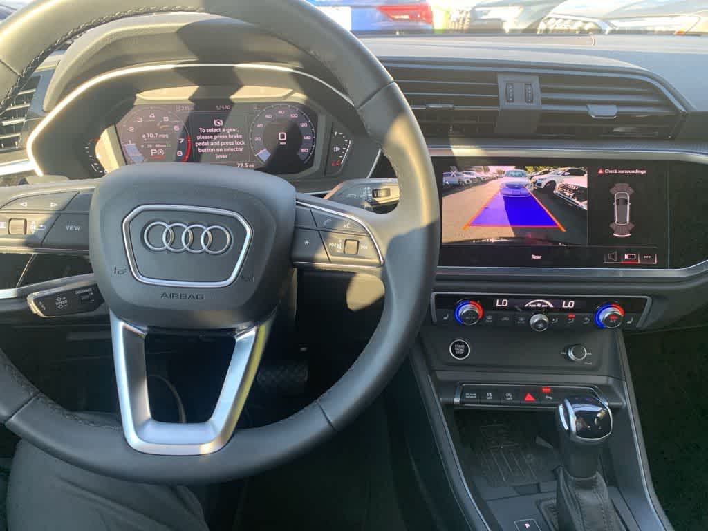 Thumbnail: 2024 Audi Q3 - 18