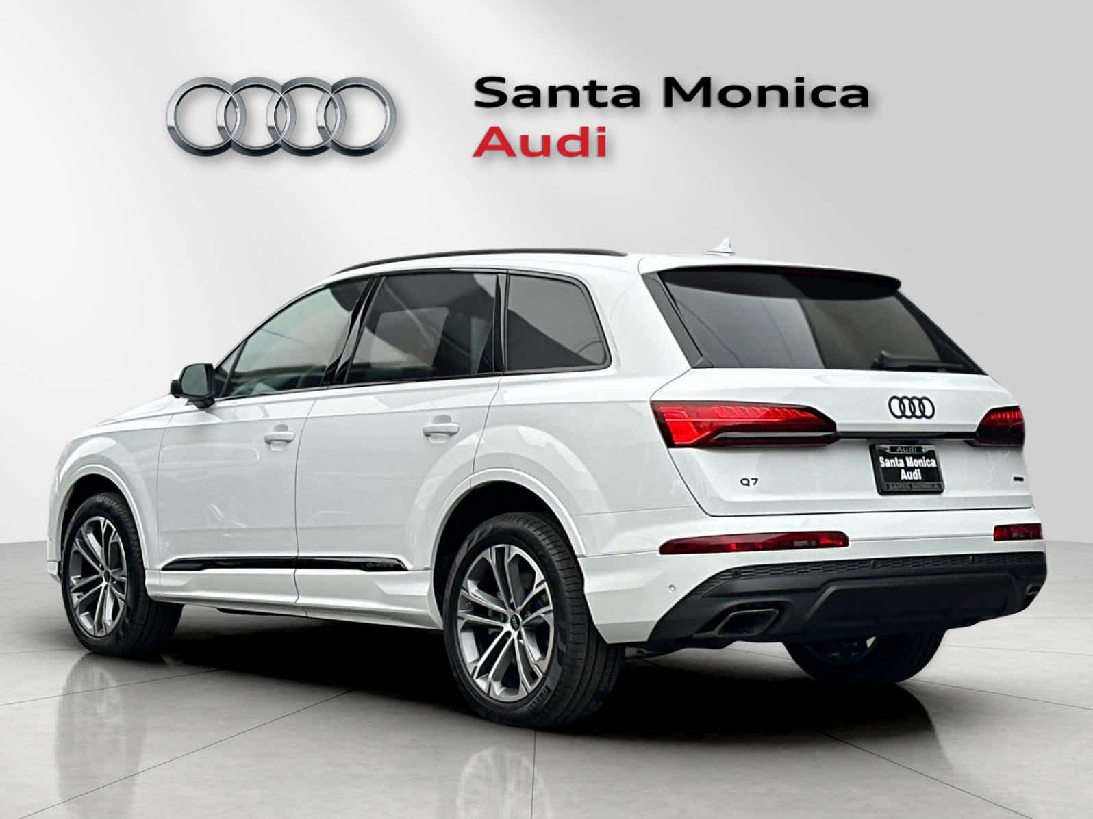 Thumbnail: 2026 Audi Q7 - 4