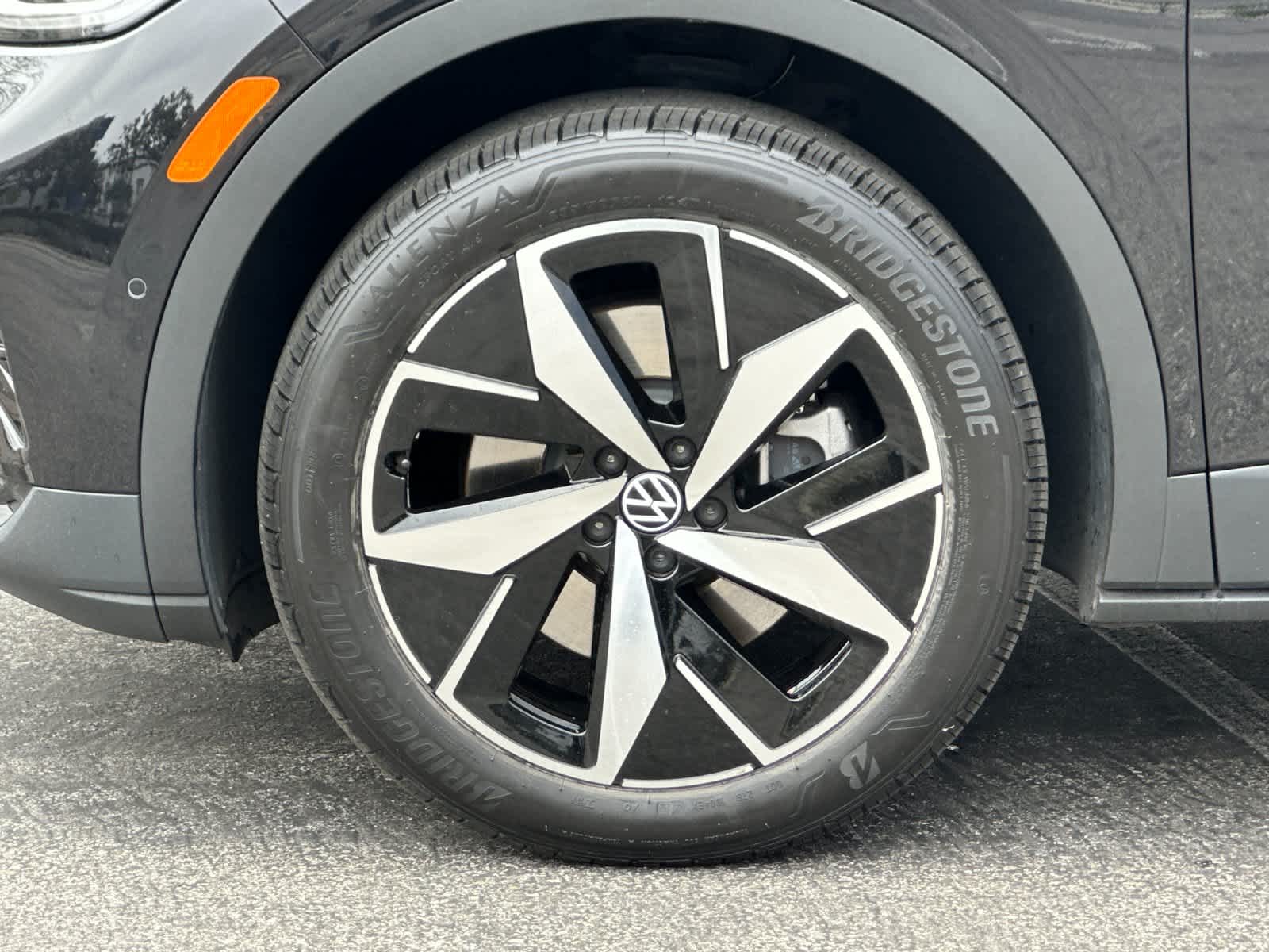 Thumbnail: 2023 Volkswagen ID.4 - 27