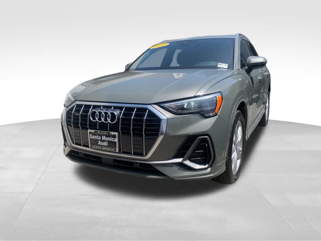 Thumbnail: 2022 Audi Q3 - 2
