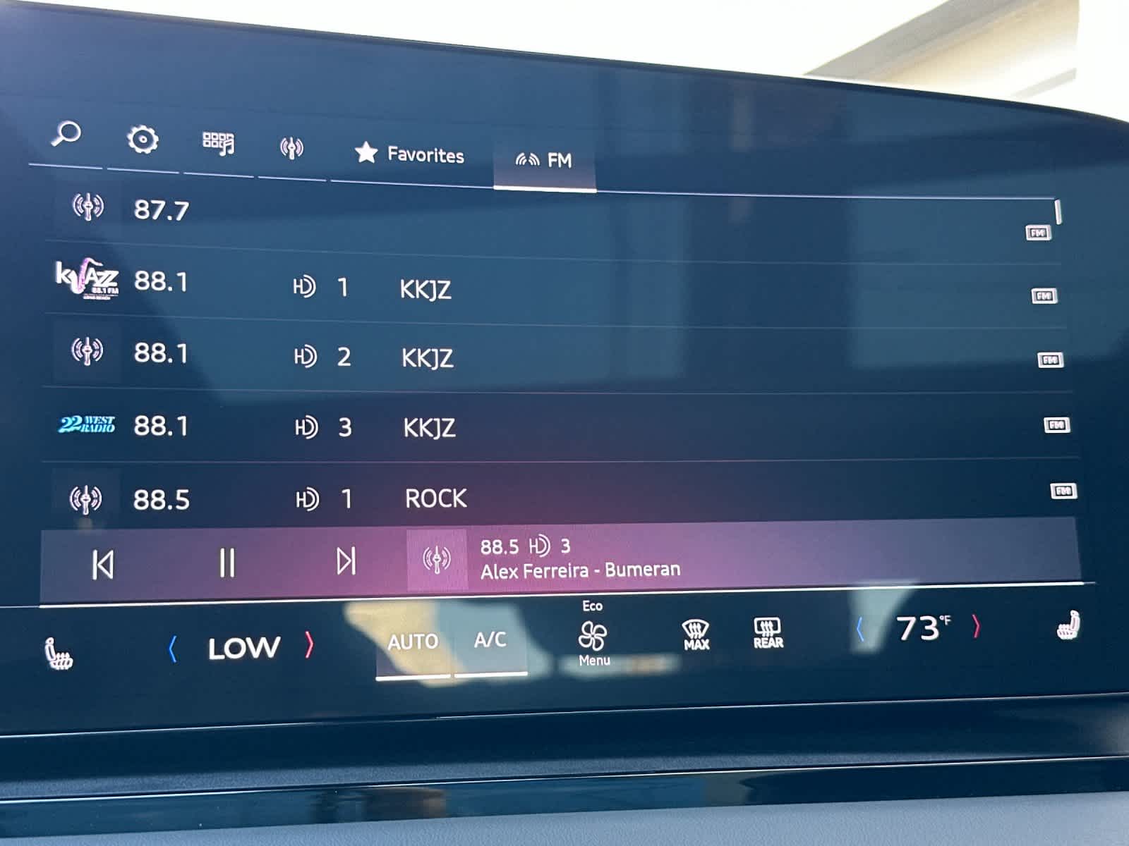 Thumbnail: 2025 Audi Q6 e-tron - 18