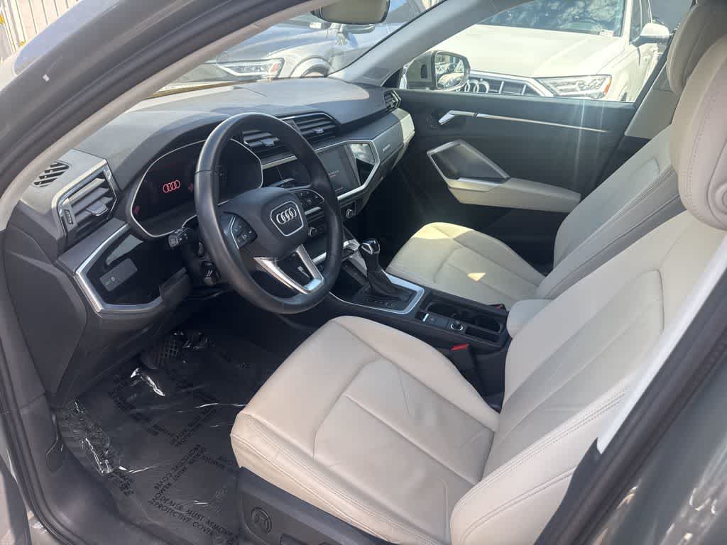 Thumbnail: 2022 Audi Q3 - 9