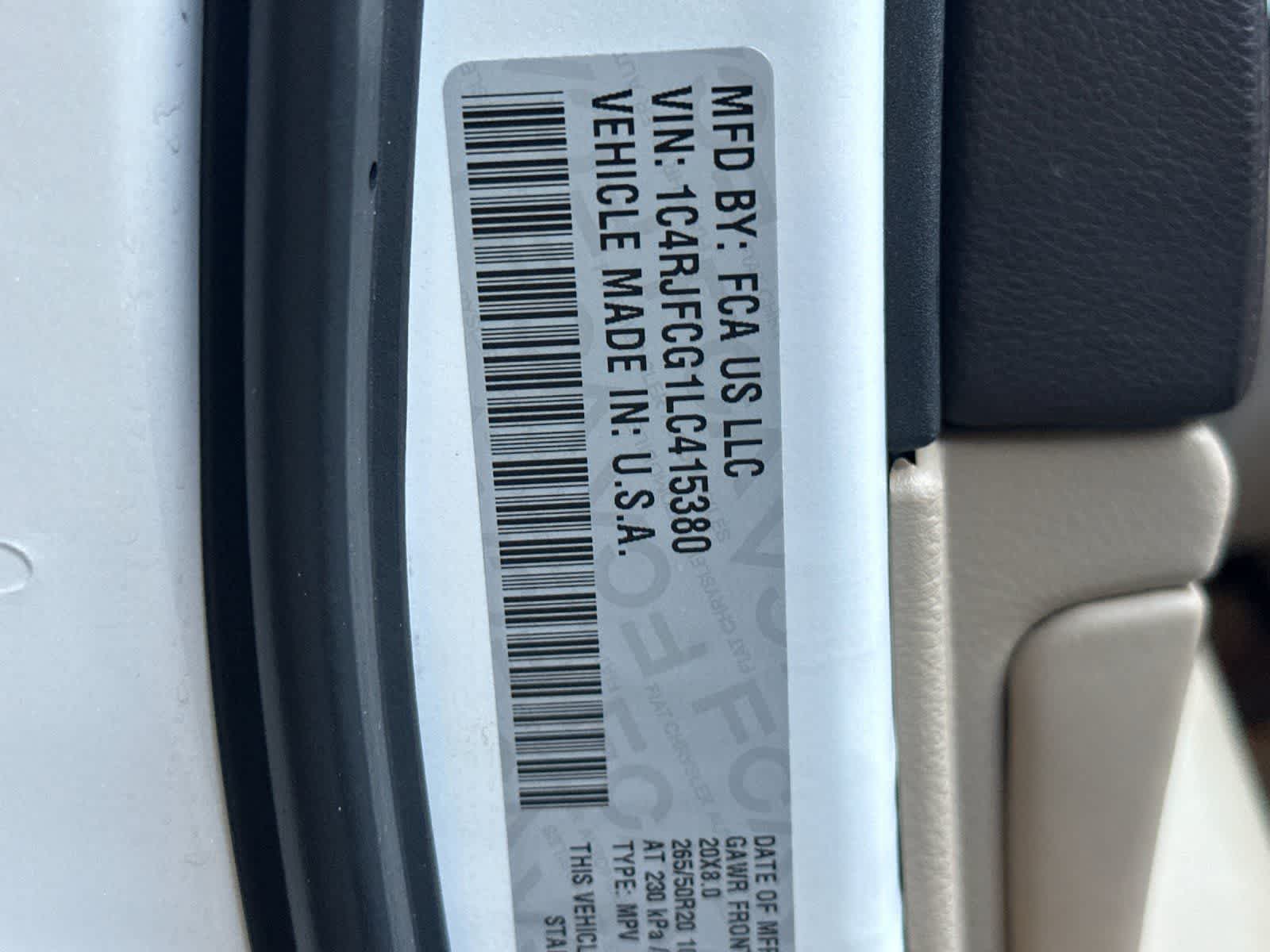 Thumbnail: 2020 Jeep Grand Cherokee - 29