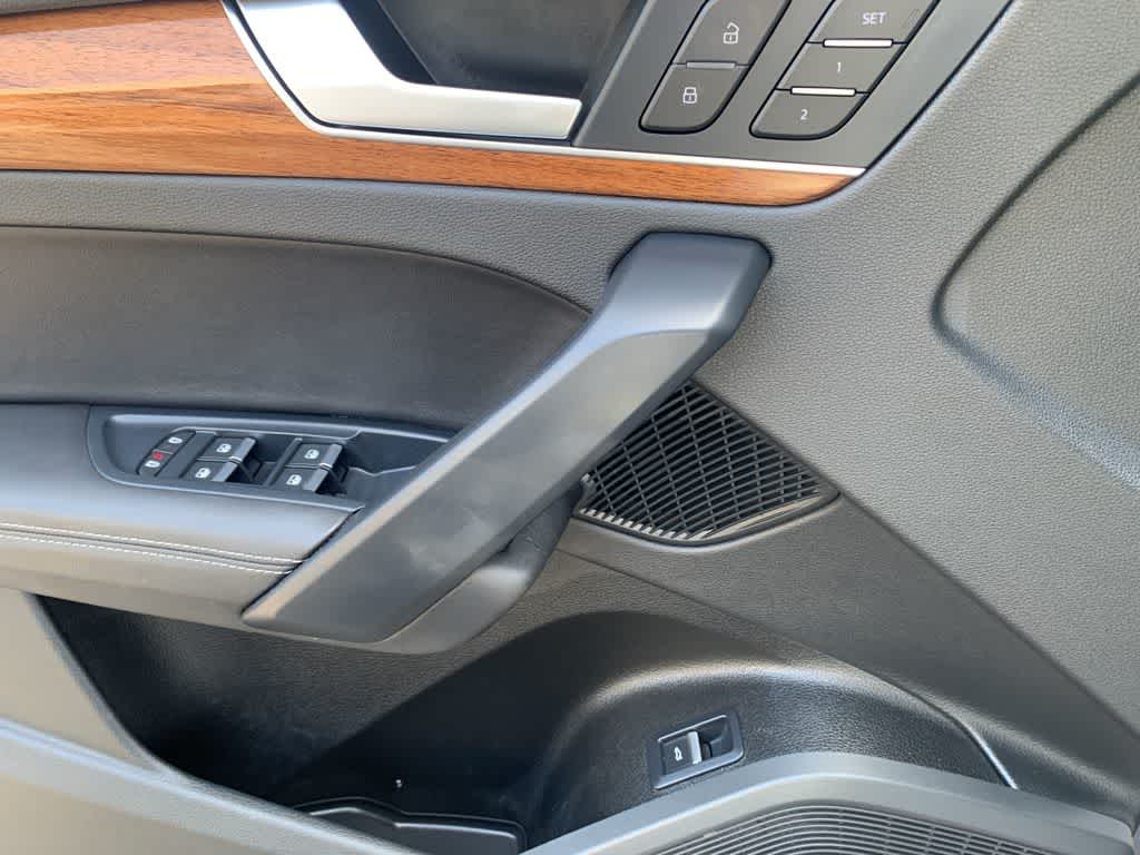 Thumbnail: 2022 Audi Q5 - 21