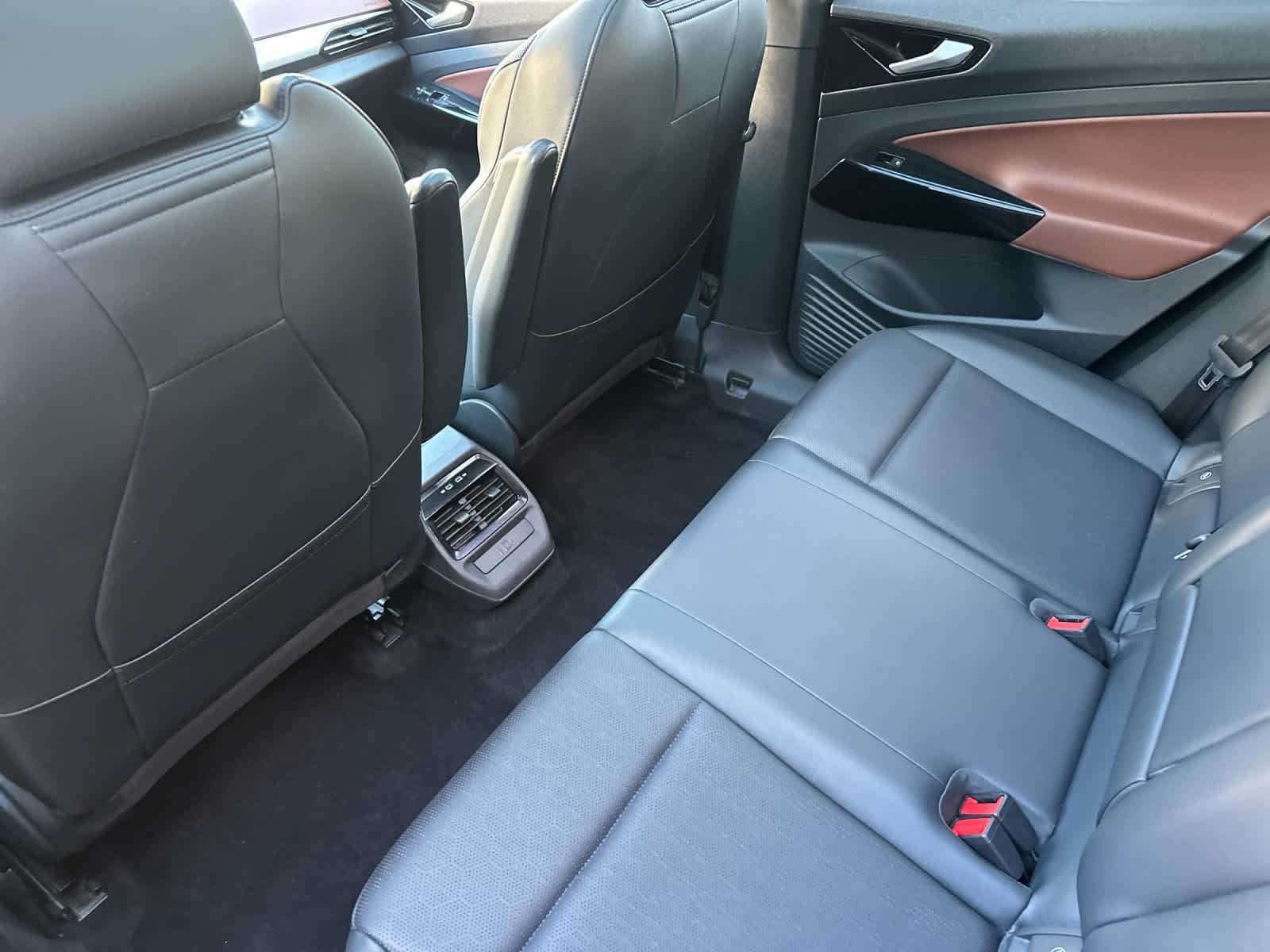 Thumbnail: 2021 Volkswagen ID.4 - 4