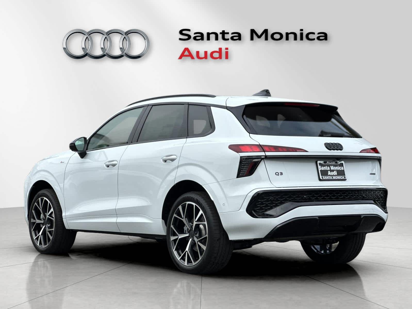 Thumbnail: 2026 Audi Q3 - 6