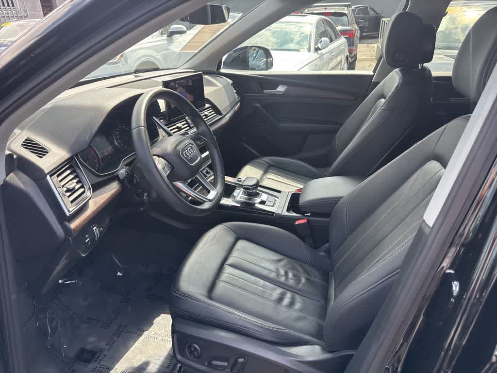 Thumbnail: 2022 Audi Q5 - 11