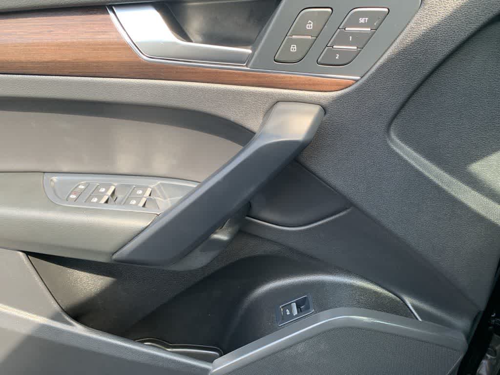 Thumbnail: 2024 Audi Q5 - 16