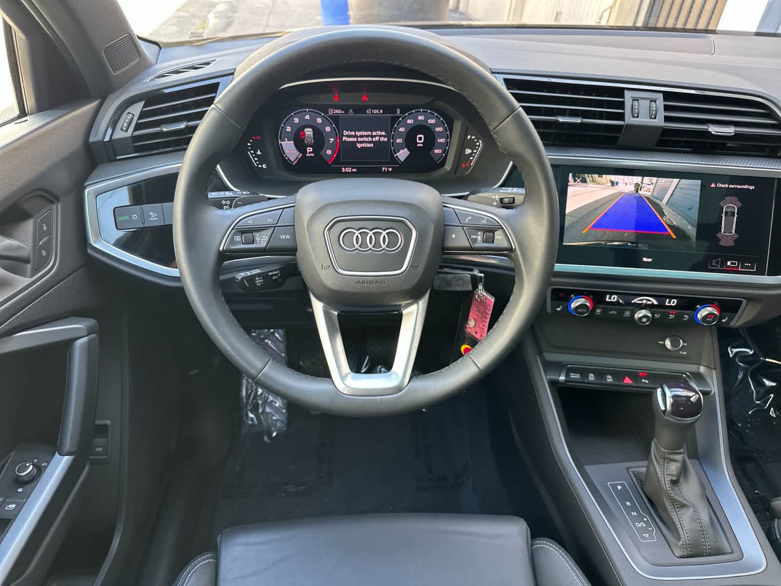 Thumbnail: 2025 Audi Q3 - 14