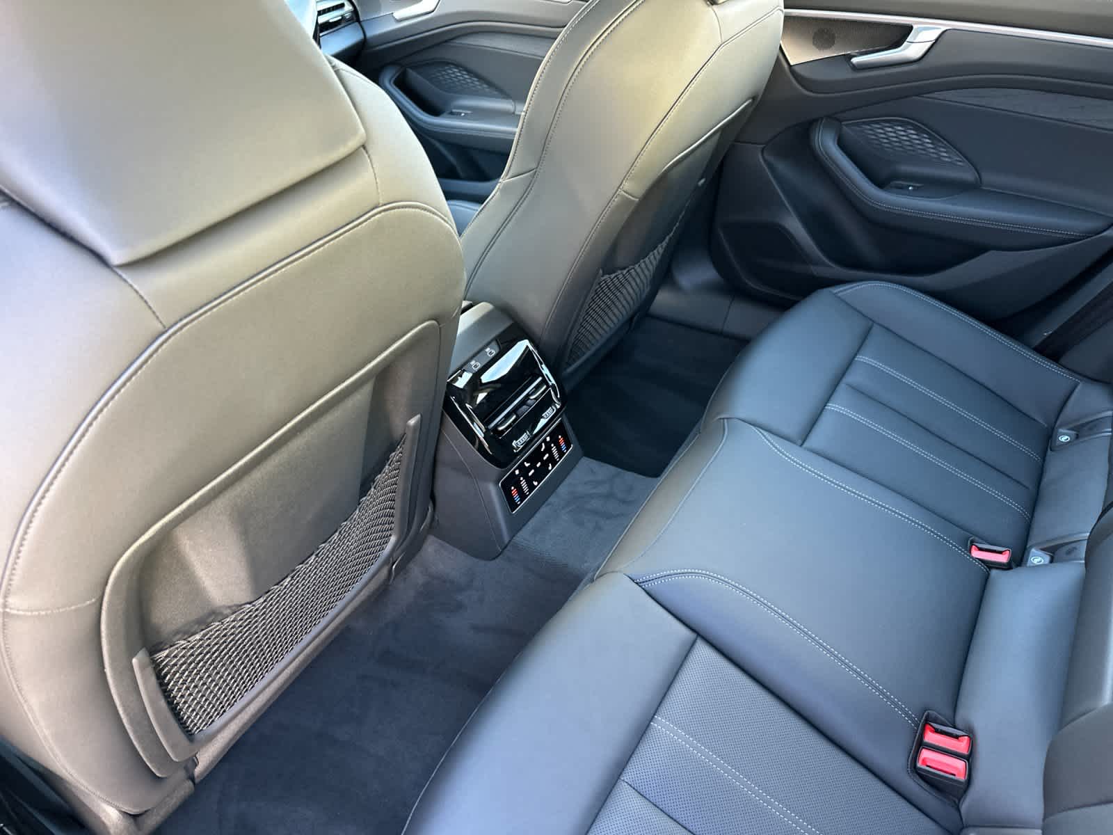 Thumbnail: 2026 Audi A6 - 4