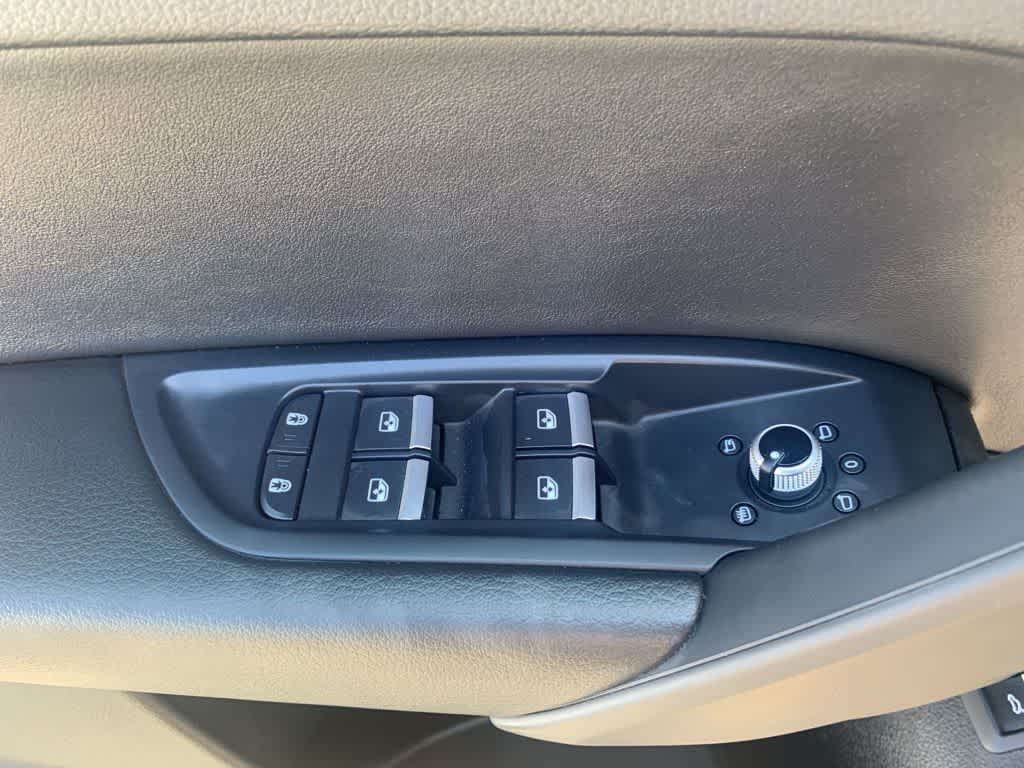 Thumbnail: 2022 Audi Q5 - 16