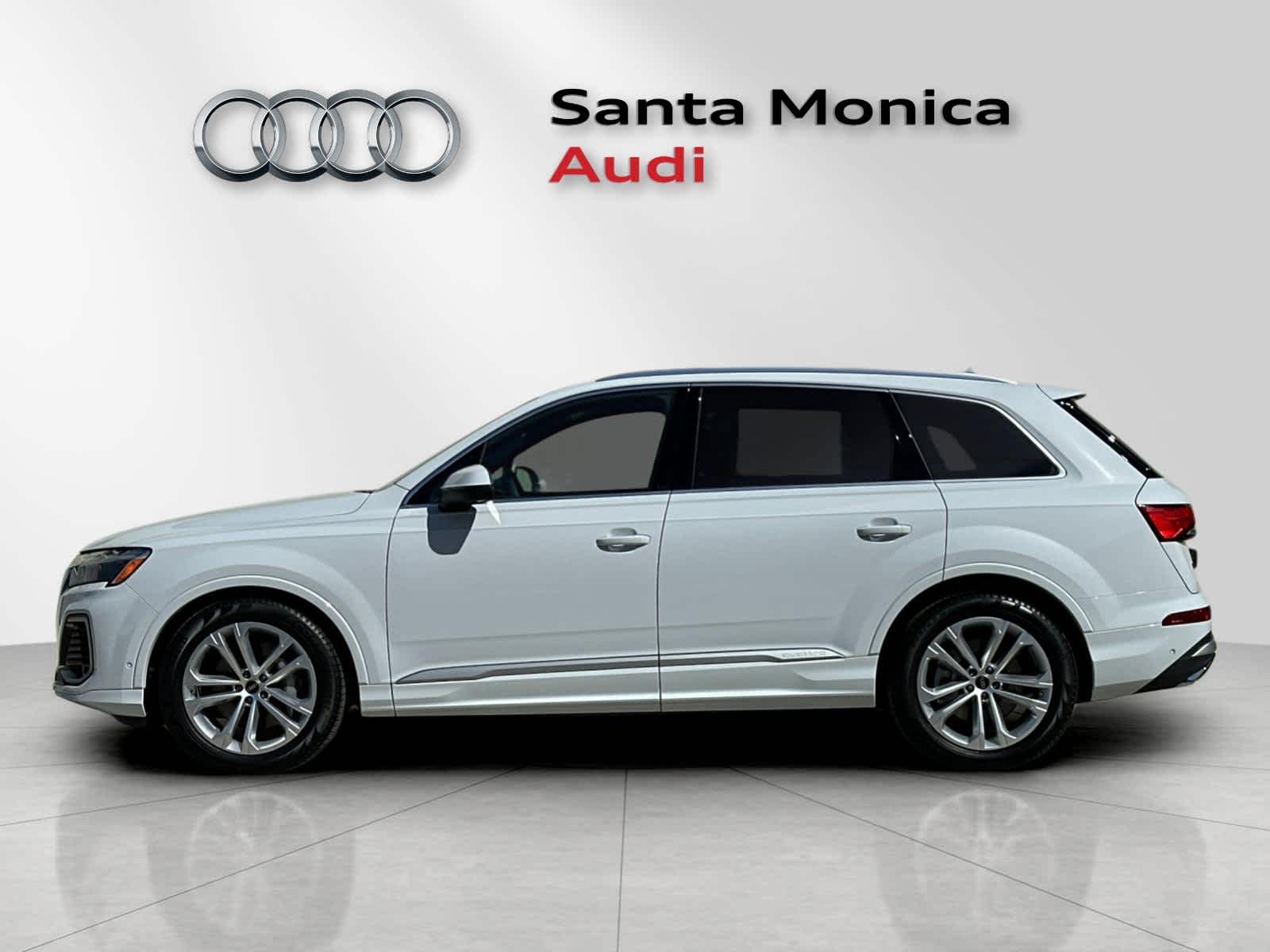 Thumbnail: 2026 Audi Q7 - 5