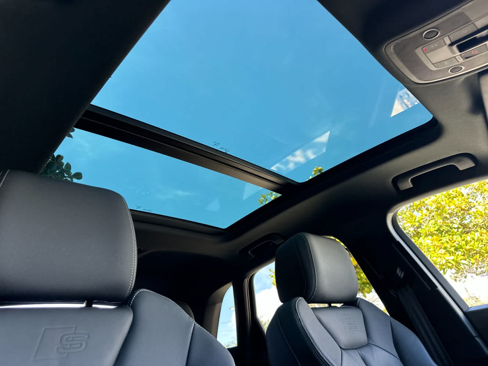 Thumbnail: 2023 Audi Q3 - 17