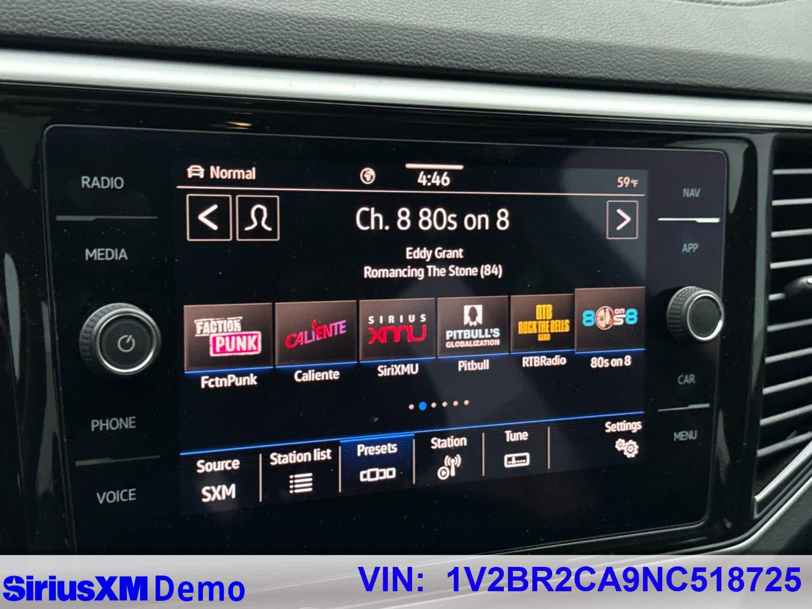 Thumbnail: 2022 Volkswagen Atlas - 30