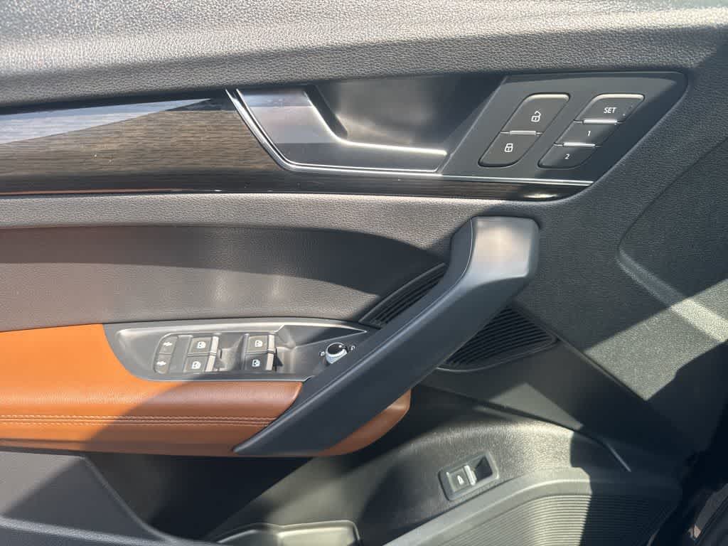 Thumbnail: 2020 Audi Q5 - 22