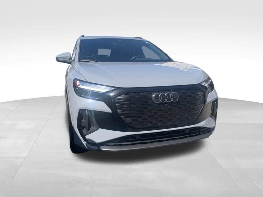 Thumbnail: 2023 Audi Q4 e-tron - 1
