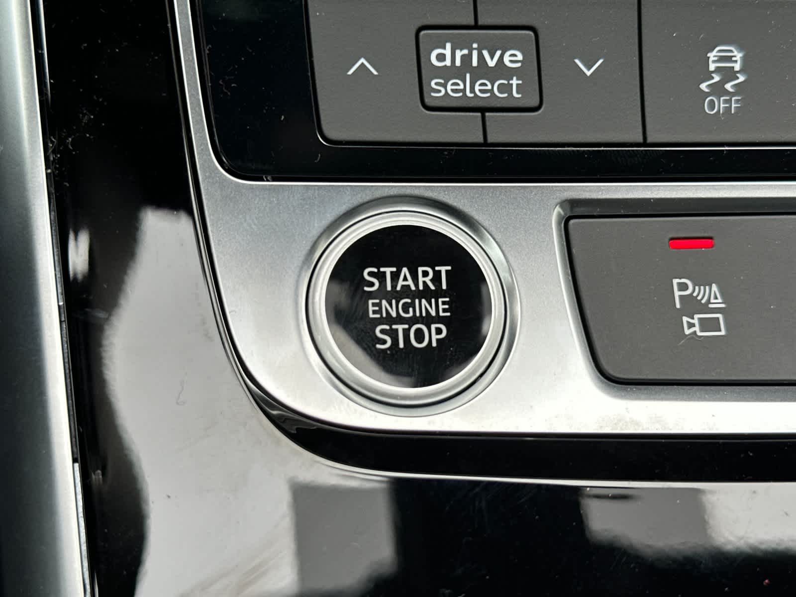 Thumbnail: 2026 Audi Q7 - 23