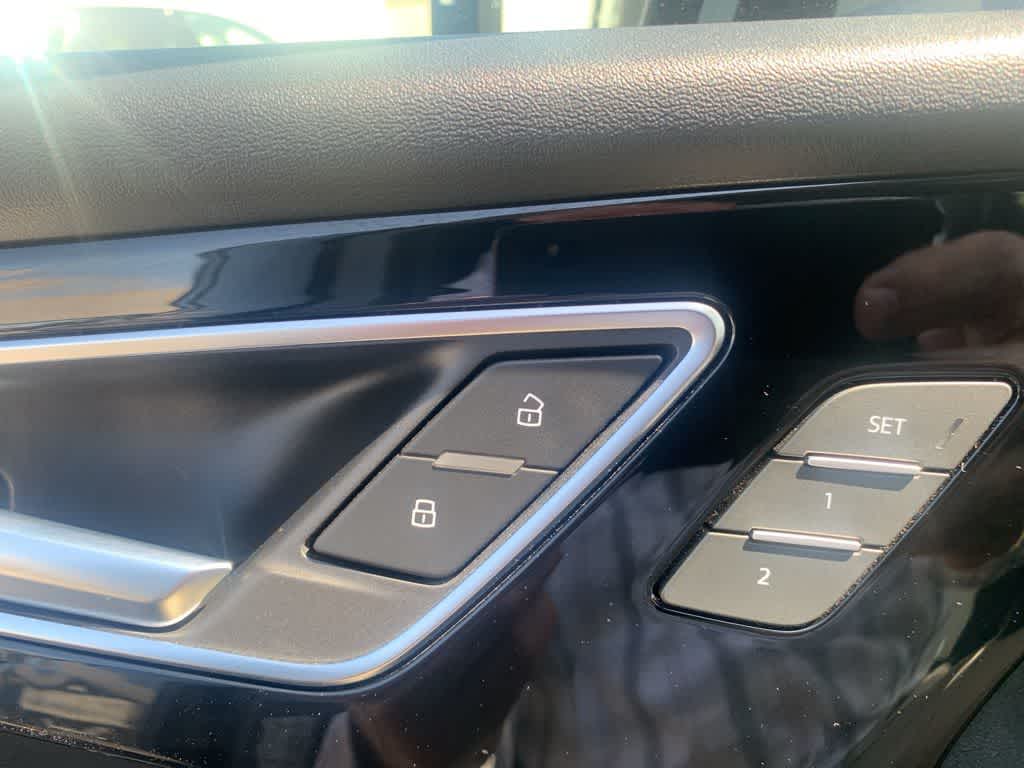 Thumbnail: 2023 Audi Q4 e-tron - 20