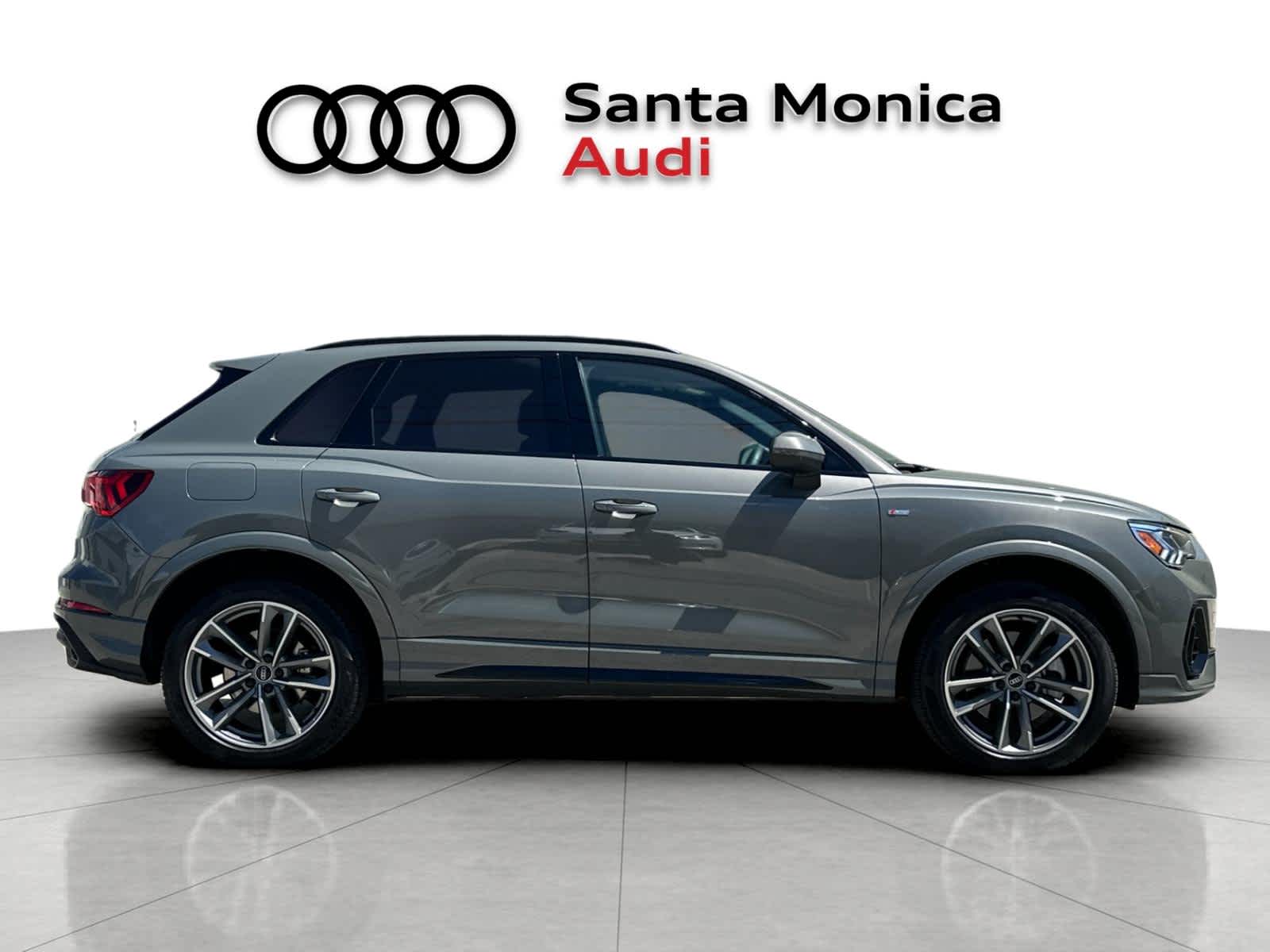 Thumbnail: 2023 Audi Q3 - 8