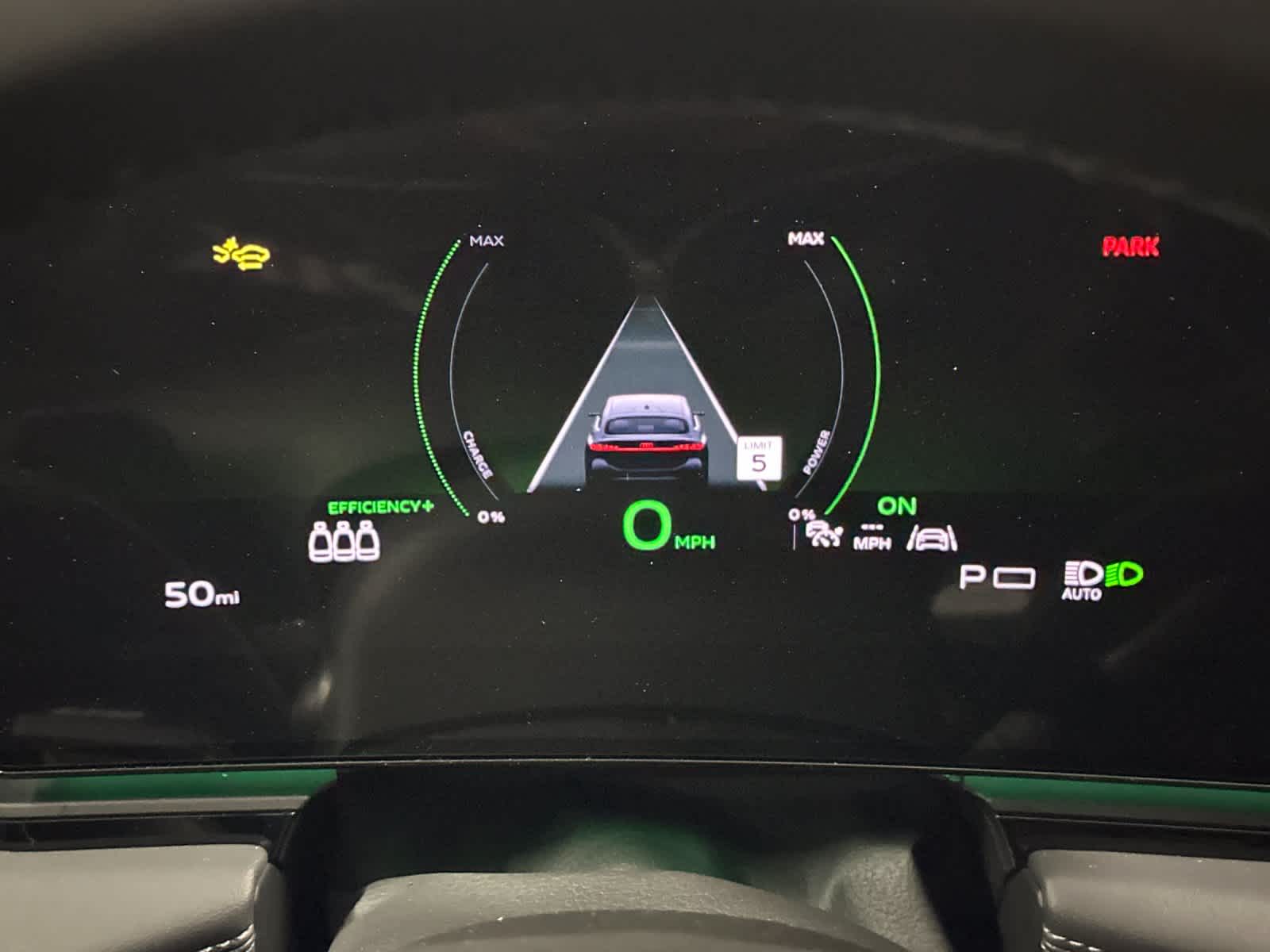 Thumbnail: 2025 Audi e-tron - 24