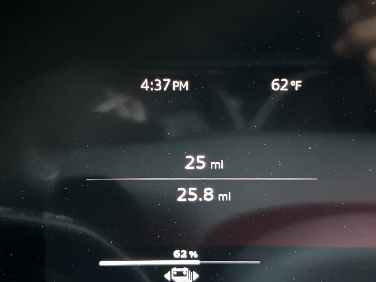 Thumbnail: 2025 Audi e-tron S - 24