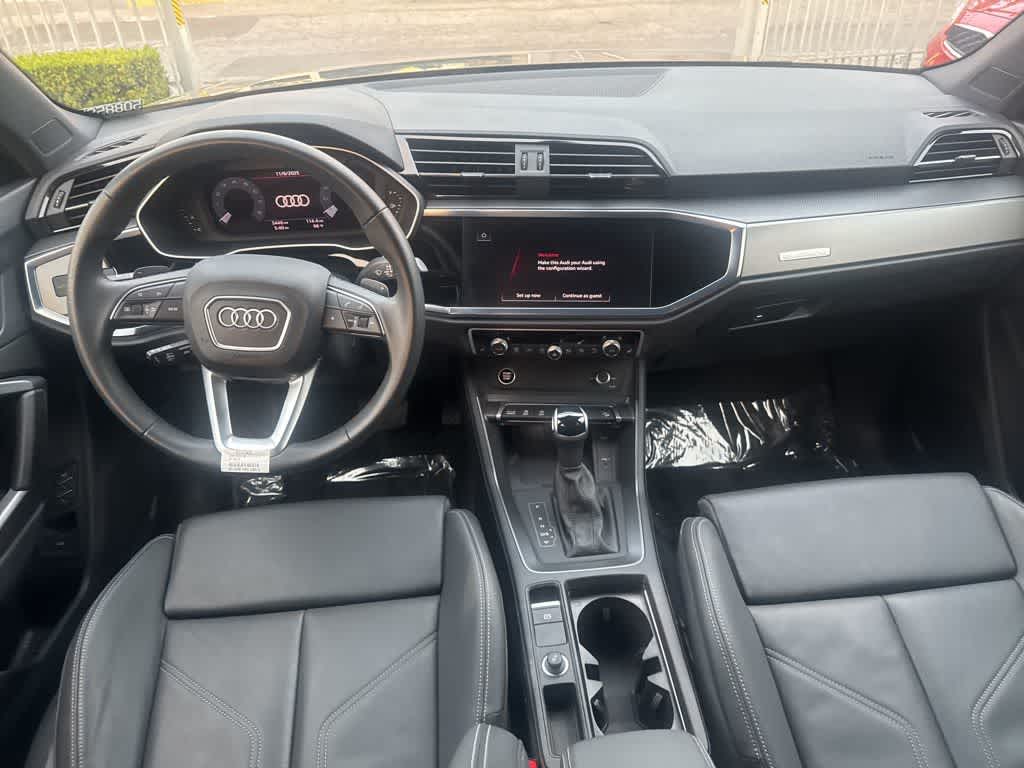 Thumbnail: 2024 Audi Q3 - 12