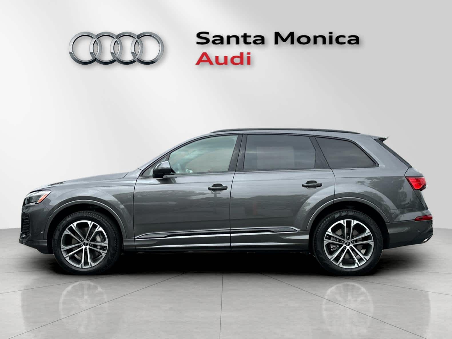 Thumbnail: 2026 Audi Q7 - 5