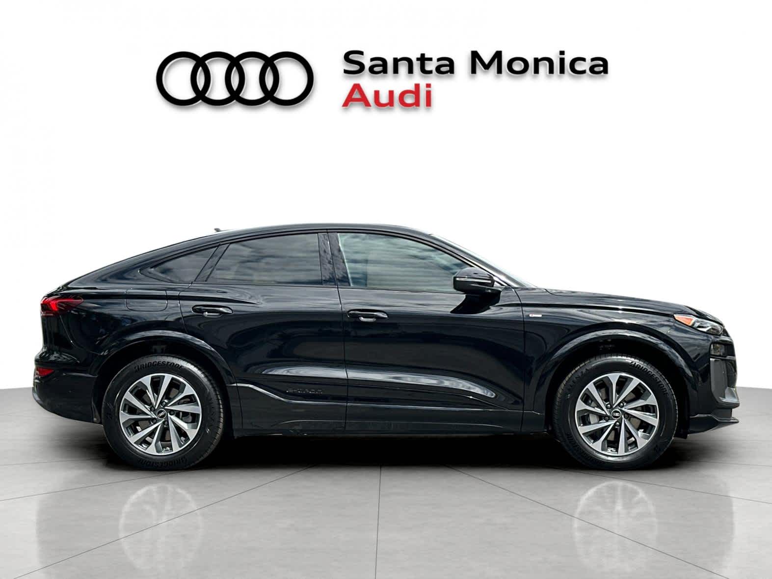 Thumbnail: 2027 Audi Q6 e-tron - 8
