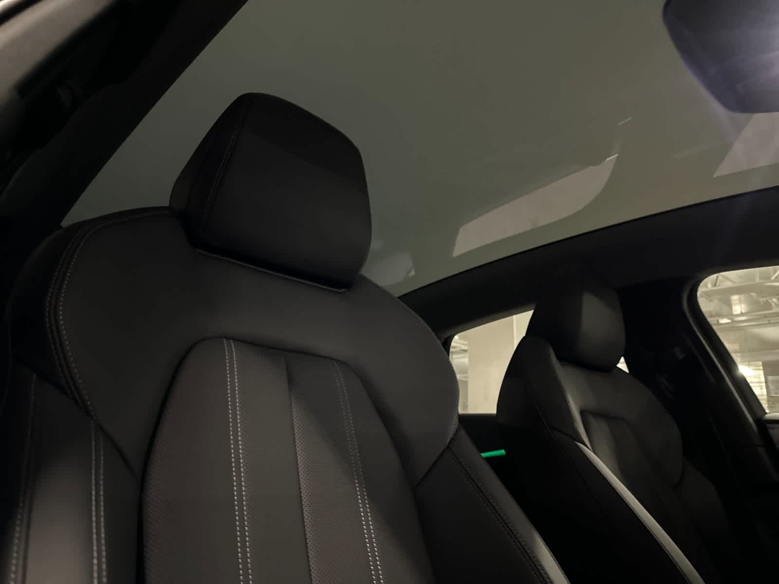 Thumbnail: 2025 Audi e-tron - 16