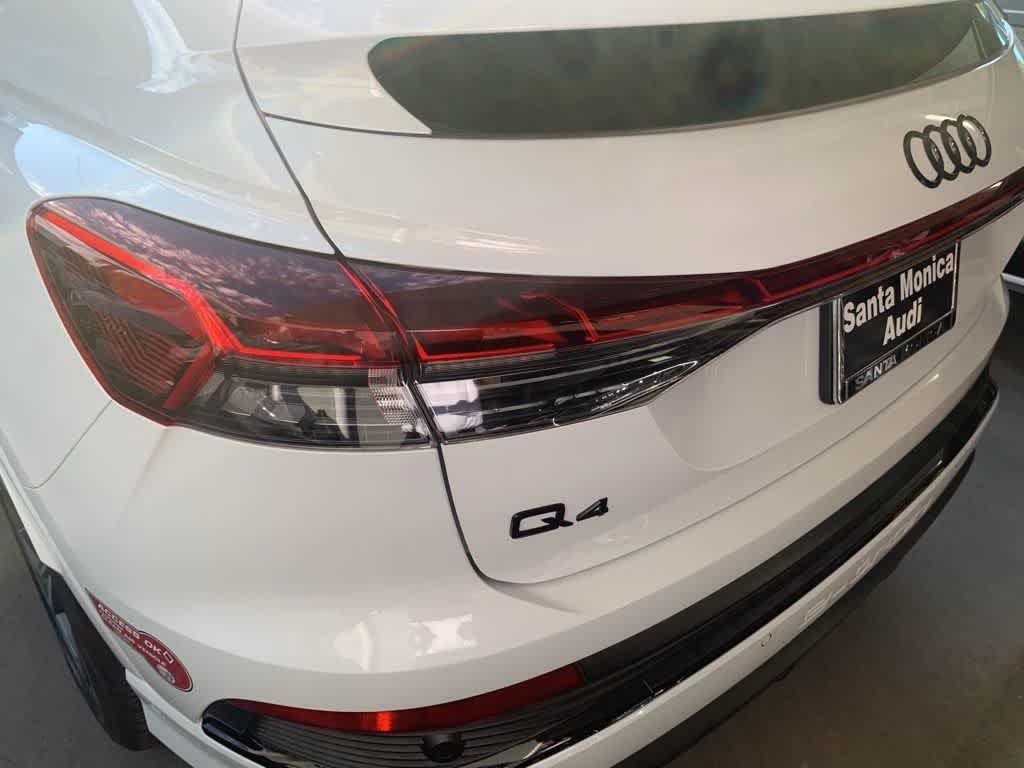 Thumbnail: 2024 Audi Q4 e-tron - 34