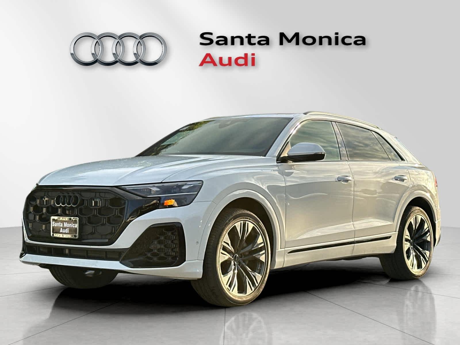 Thumbnail: 2025 Audi Q8 - 1