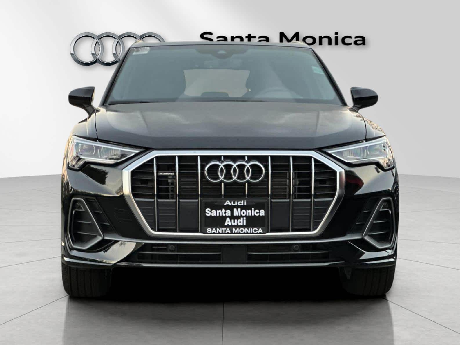 Thumbnail: 2025 Audi Q3 - 10