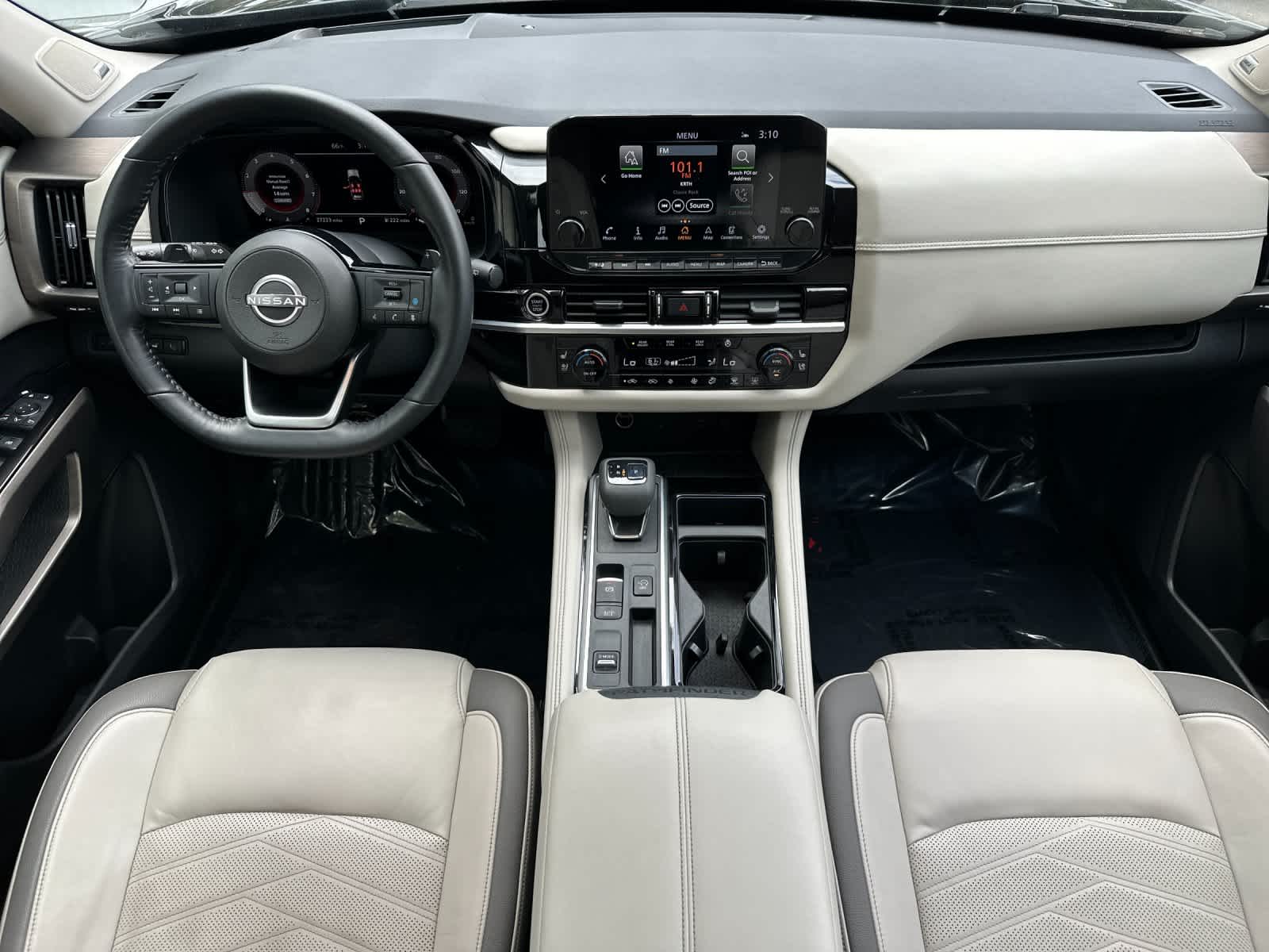 Thumbnail: 2022 Nissan Pathfinder - 2