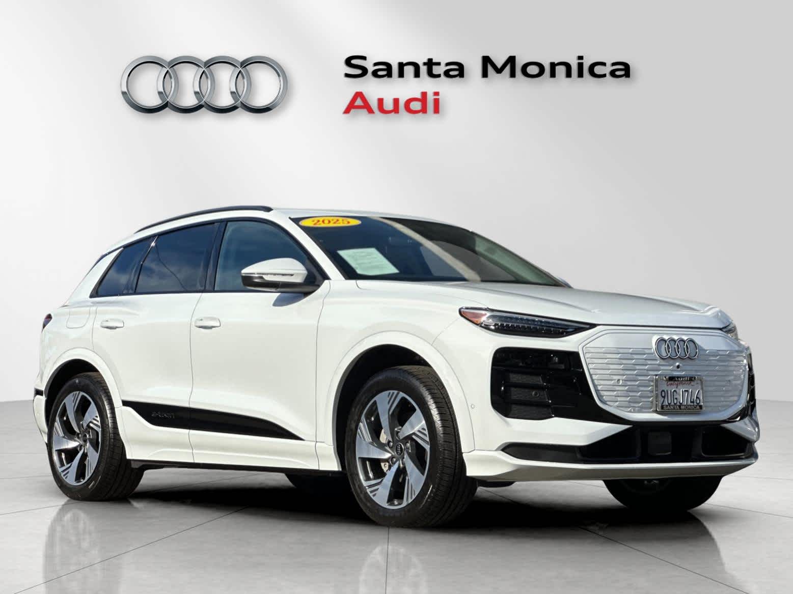 Thumbnail: 2025 Audi Q6 e-tron - 9