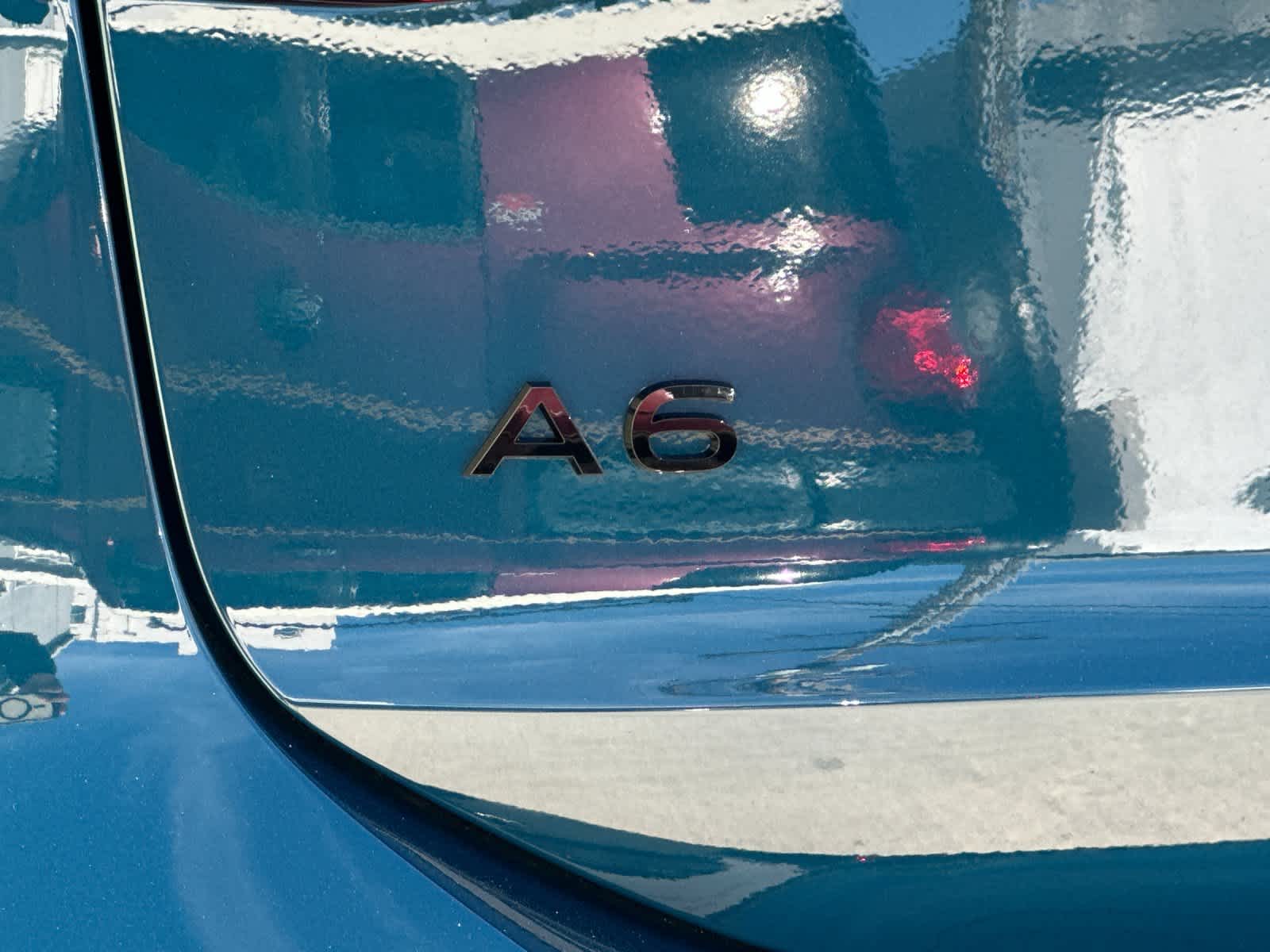 Thumbnail: 2025 Audi e-tron - 31