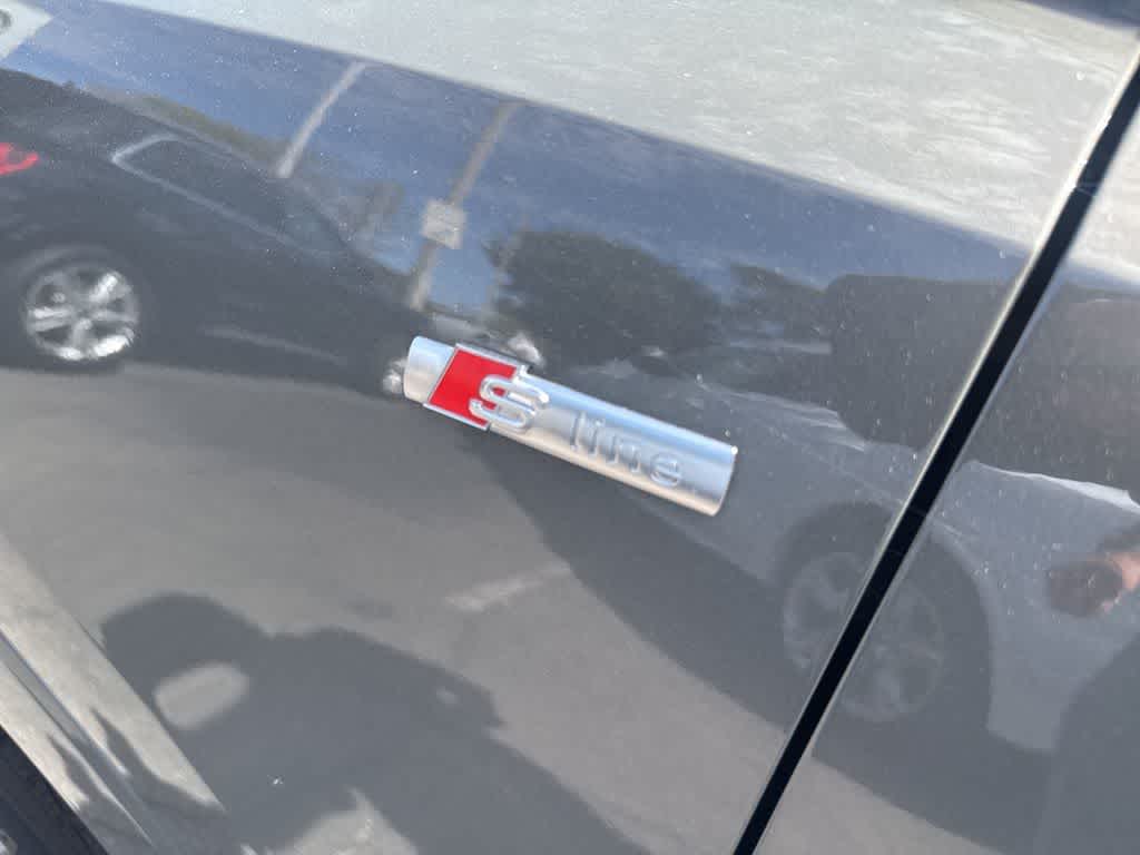 Thumbnail: 2022 Audi Q3 - 32