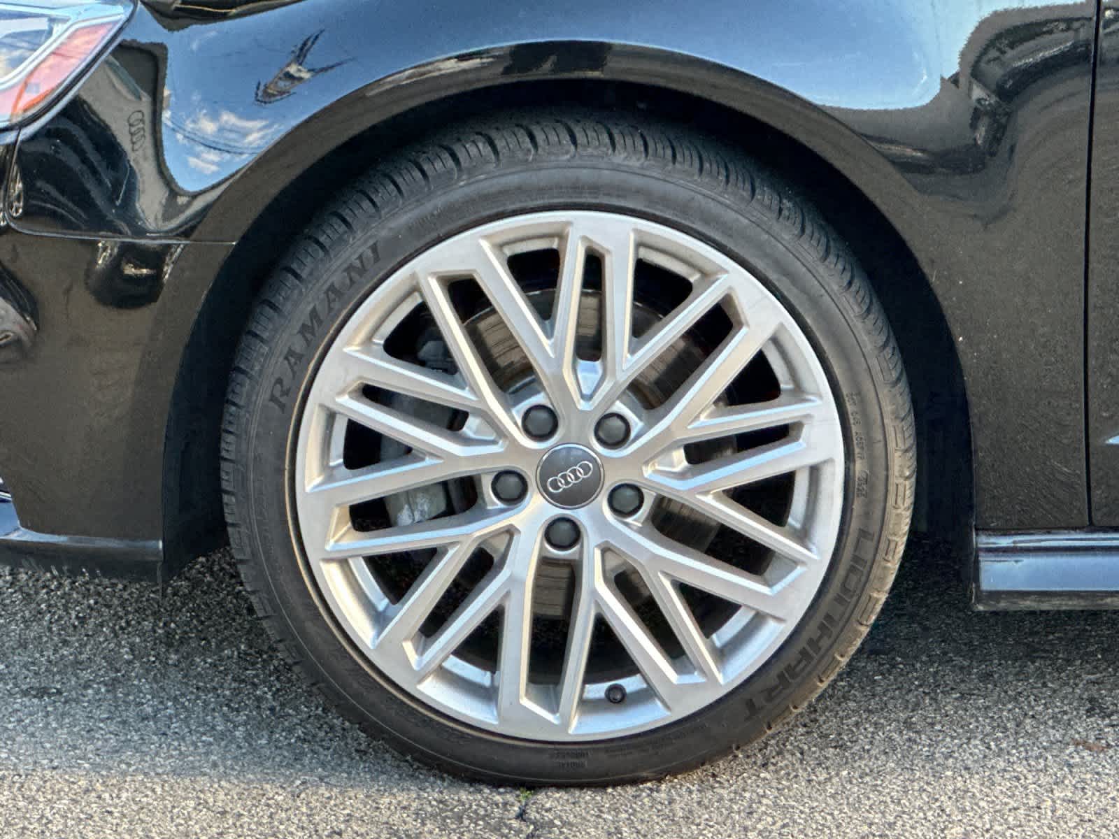 Thumbnail: 2018 Audi A3 e-tron - 27