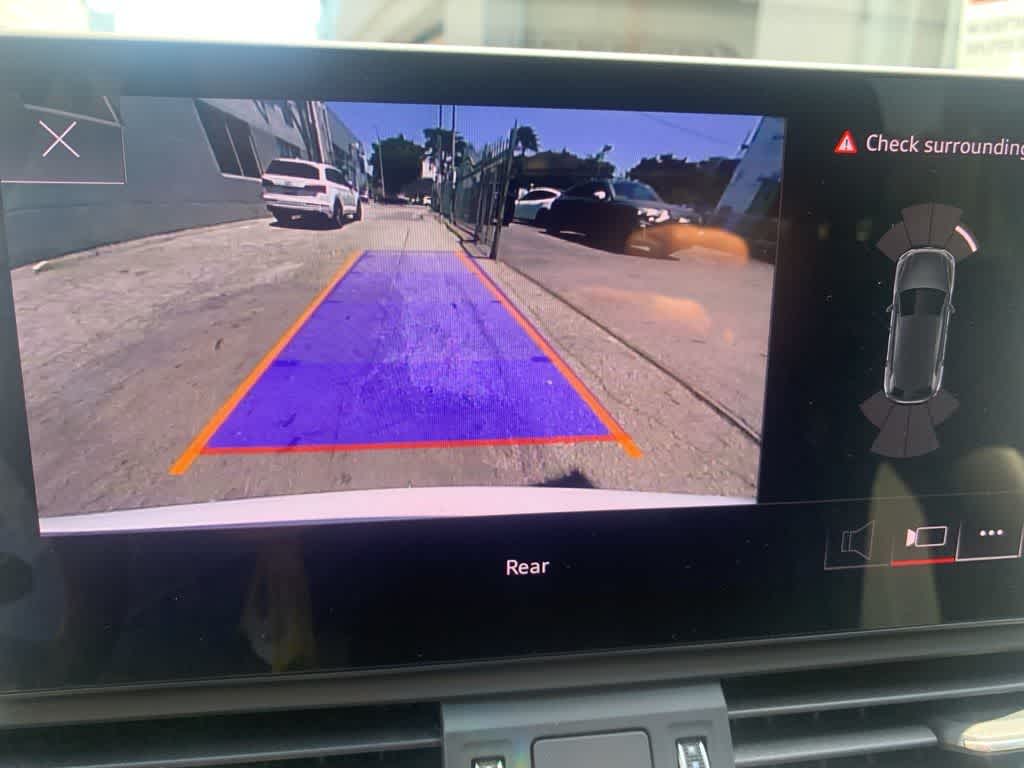 Thumbnail: 2024 Audi Q5 - 18