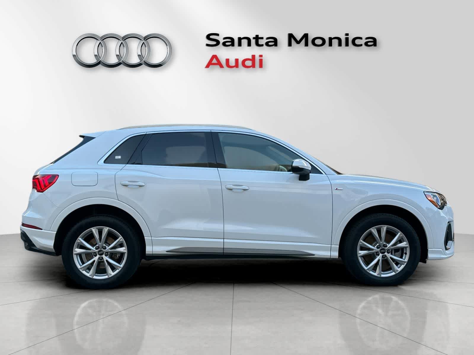 Thumbnail: 2022 Audi Q3 - 8