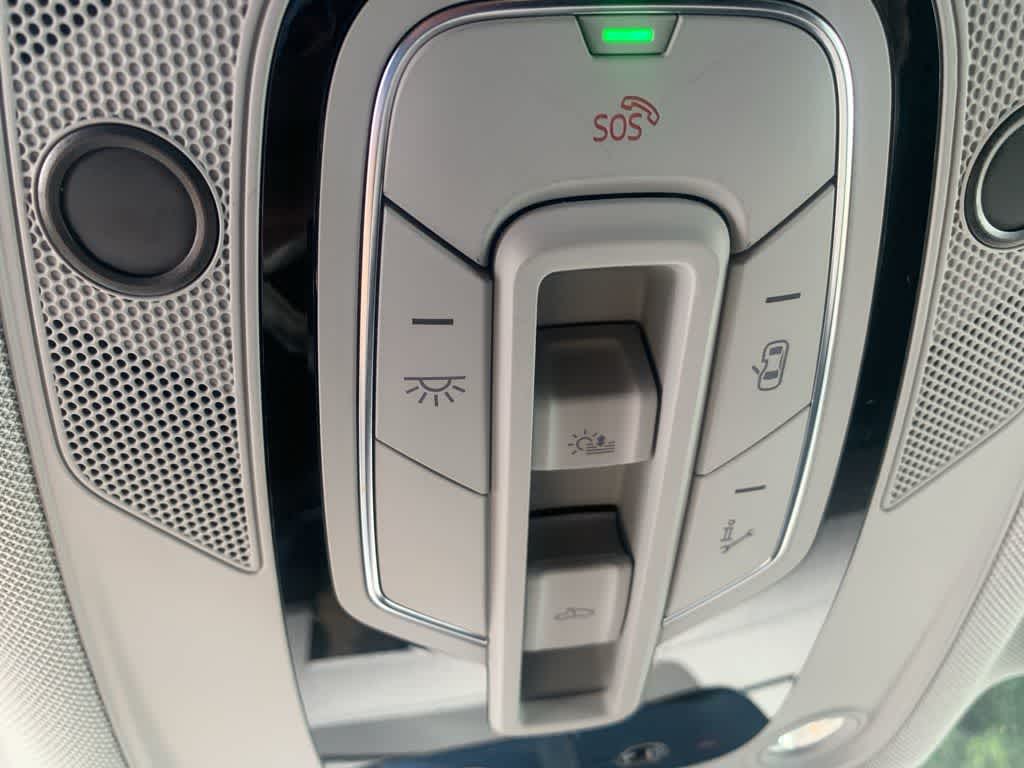 Thumbnail: 2022 Audi Q5 - 12