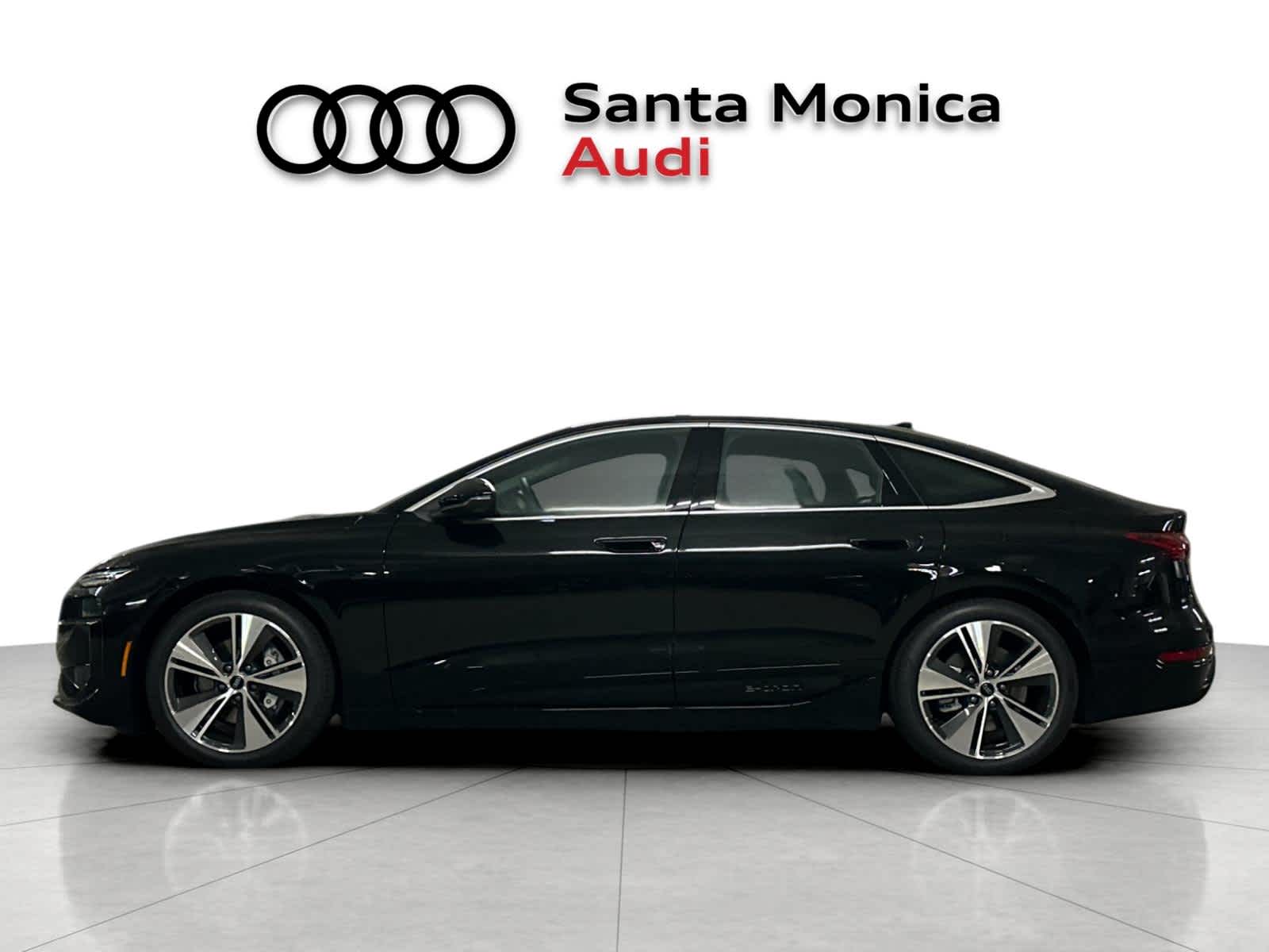Thumbnail: 2025 Audi e-tron - 5
