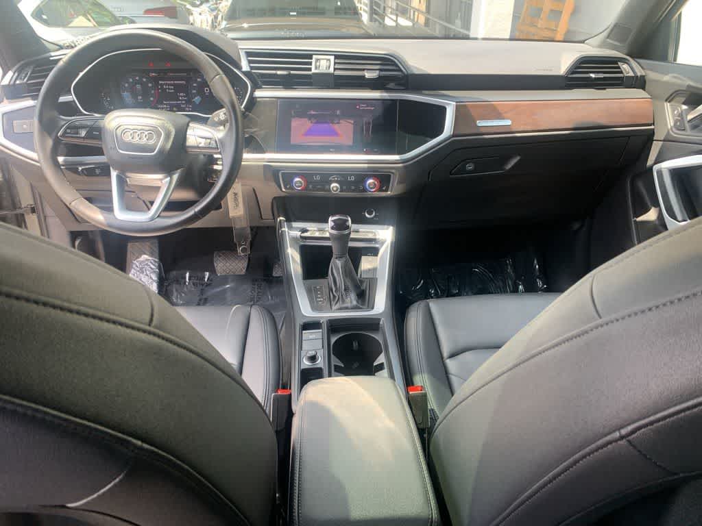 Thumbnail: 2022 Audi Q3 - 22