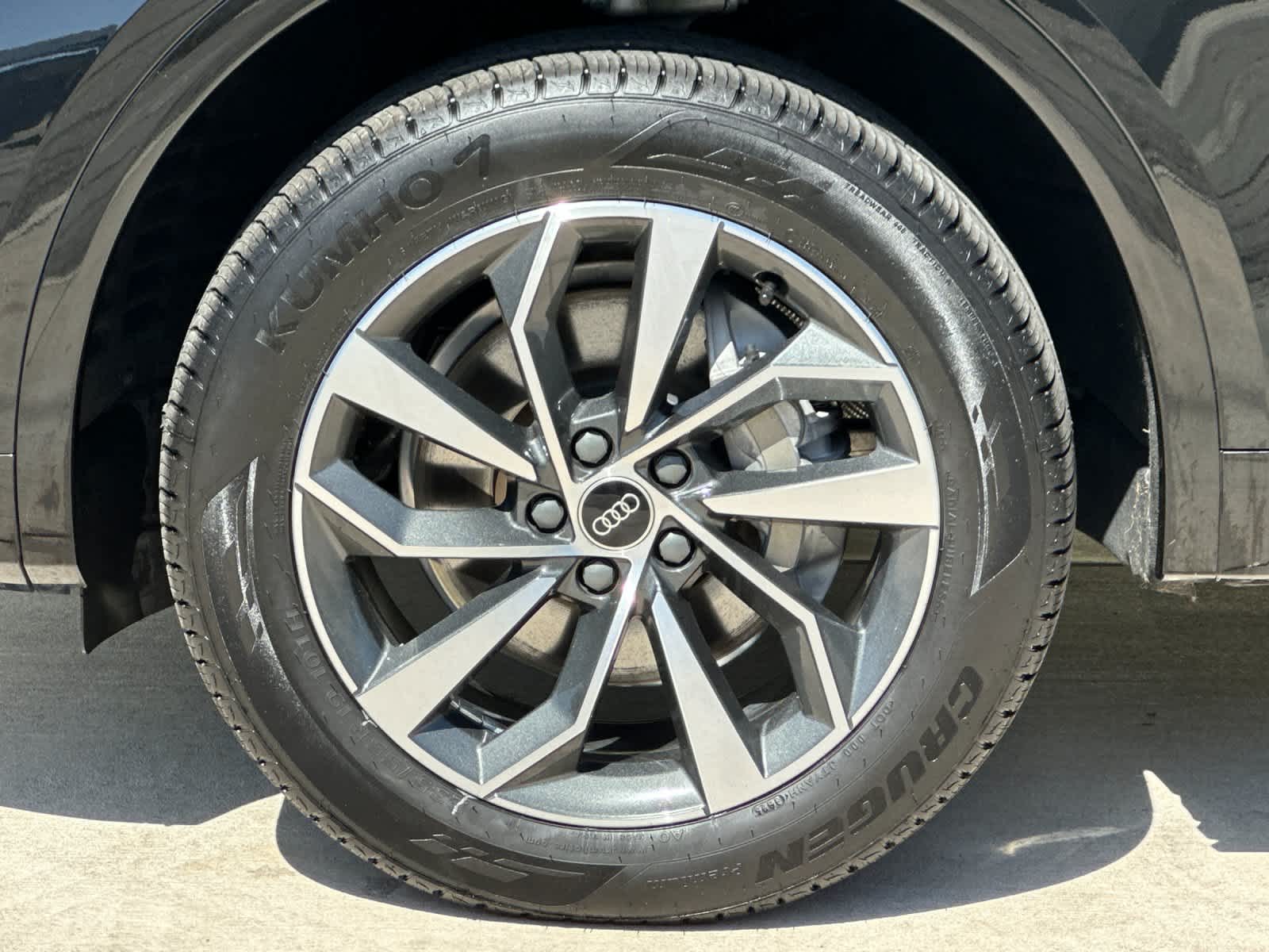 Thumbnail: 2023 Audi Q5 - 25