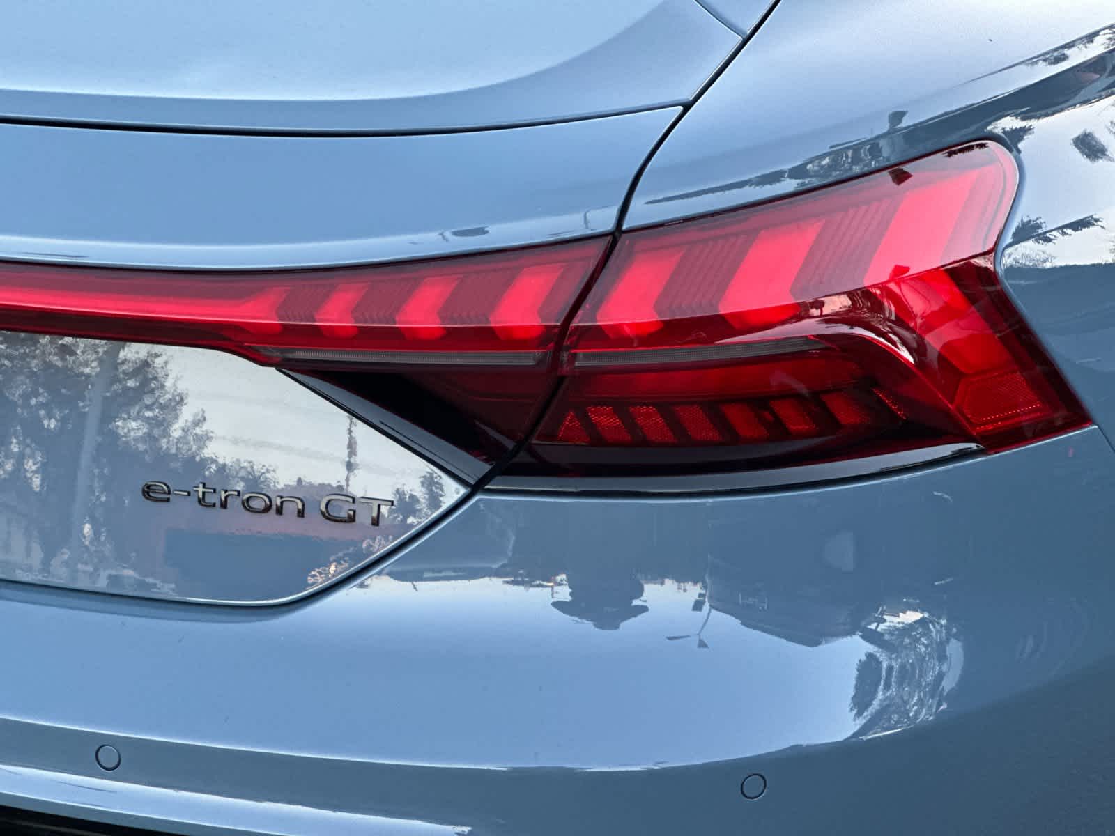 Thumbnail: 2026 Audi e-tron GT - 27