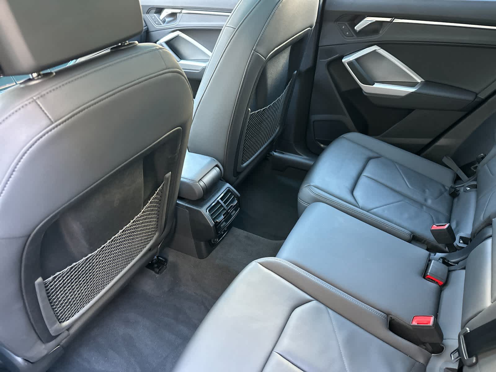 Thumbnail: 2025 Audi Q3 - 4