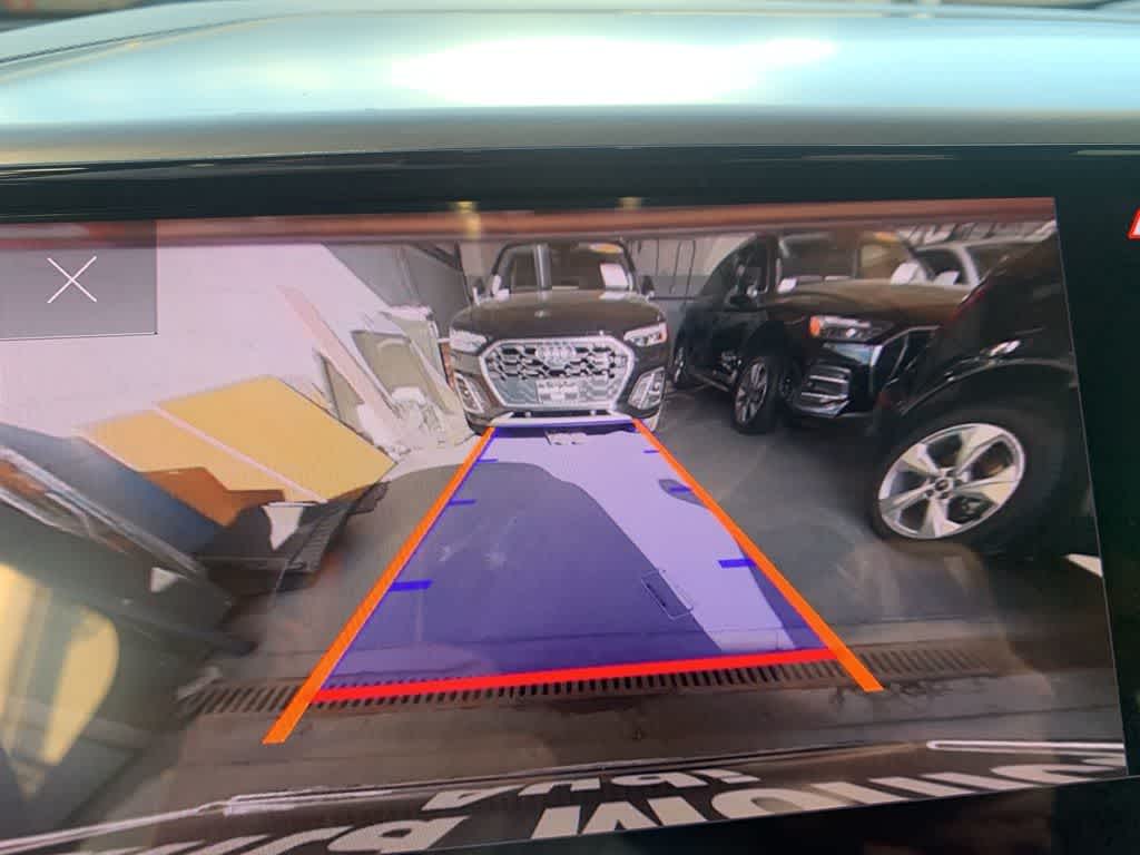 Thumbnail: 2024 Audi Q4 e-tron - 18